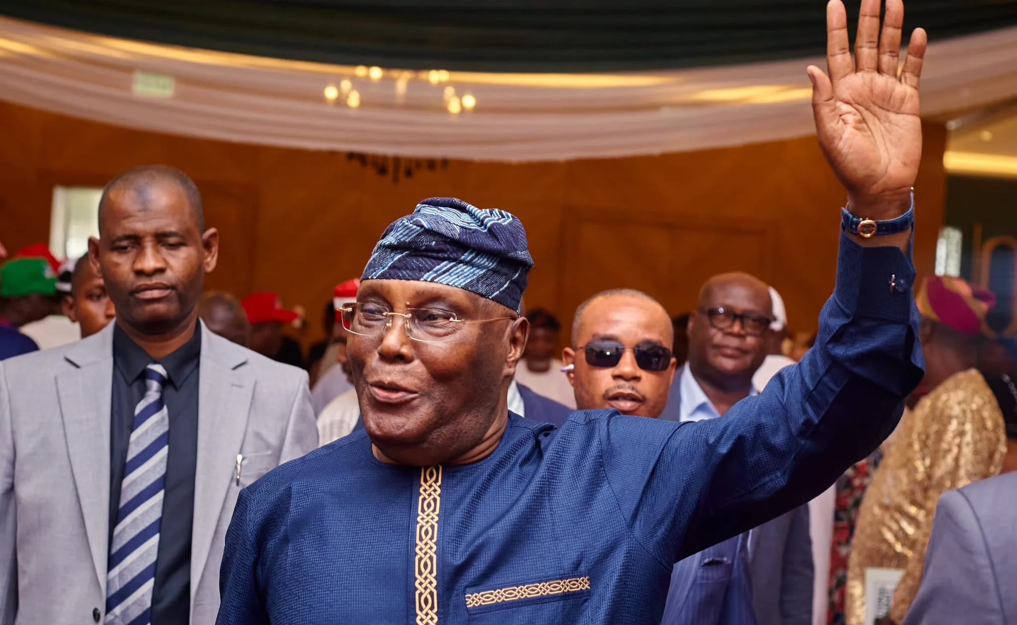 Atiku rejette les accusations de corruption contre Na’Abba