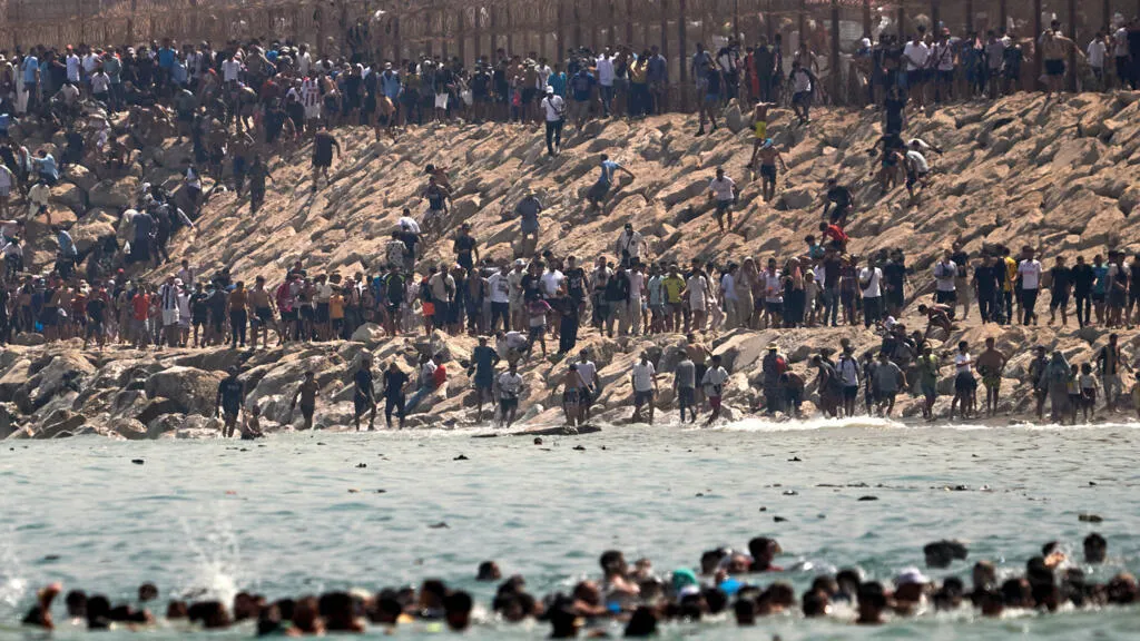 Ceuta submergée : crise migratoire en Méditerranée, Madrid sous pression
