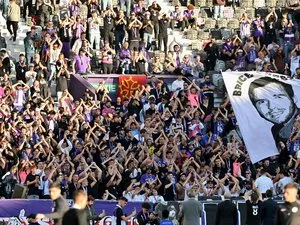 Un hooligan serbe déjà notoire frappe à nouveau.