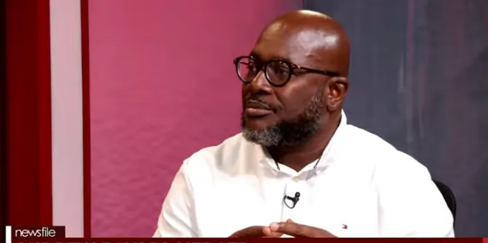 Critique de la gestion des inondations au Ghana par un ancien député