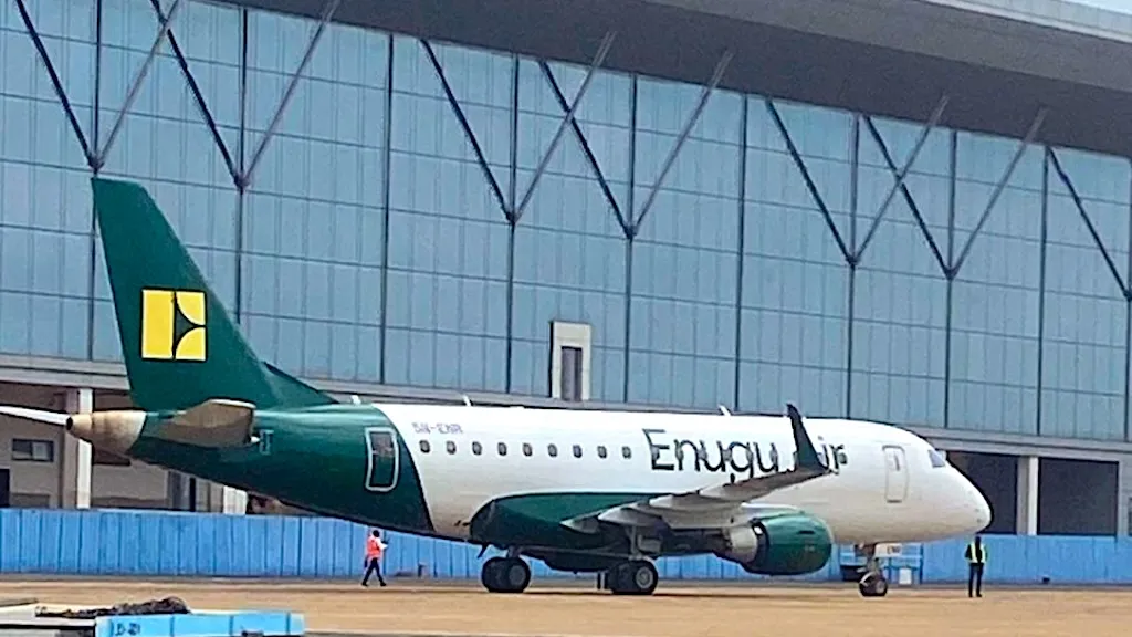 Incident à l'aéroport de Benin : pas de crash ni d'atterrissage d'urgence