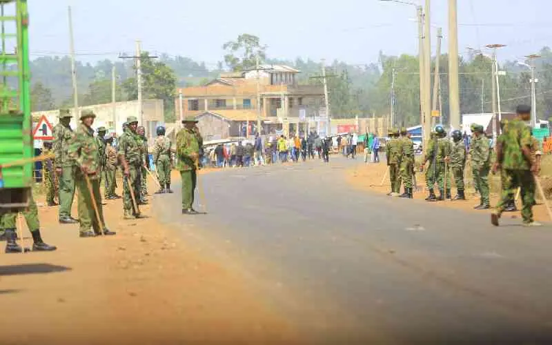 Violences meurtrières lors d’un rassemblement politique au Kenya : un policier et une civile tués