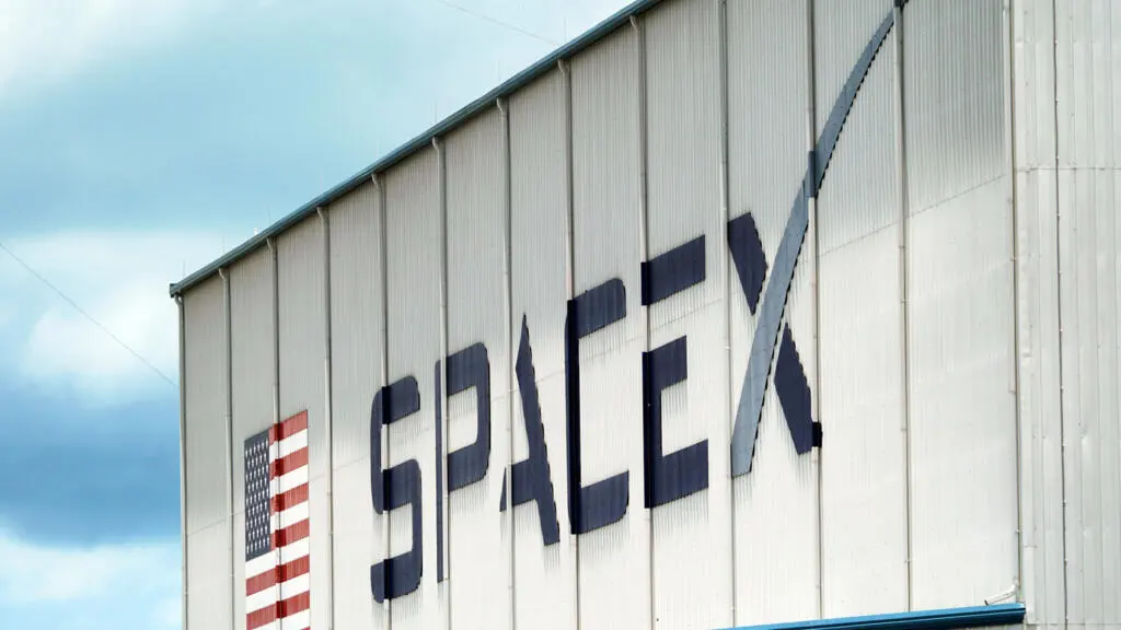 SpaceX investit 100 milliards de dollars en Louisiane pour une base spatiale géante : un pari économique et écologique controversé