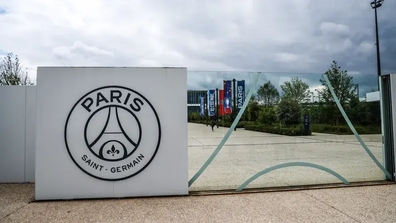 Au PSG, les jeunes du centre de formation passent à une heure de téléphone par jour