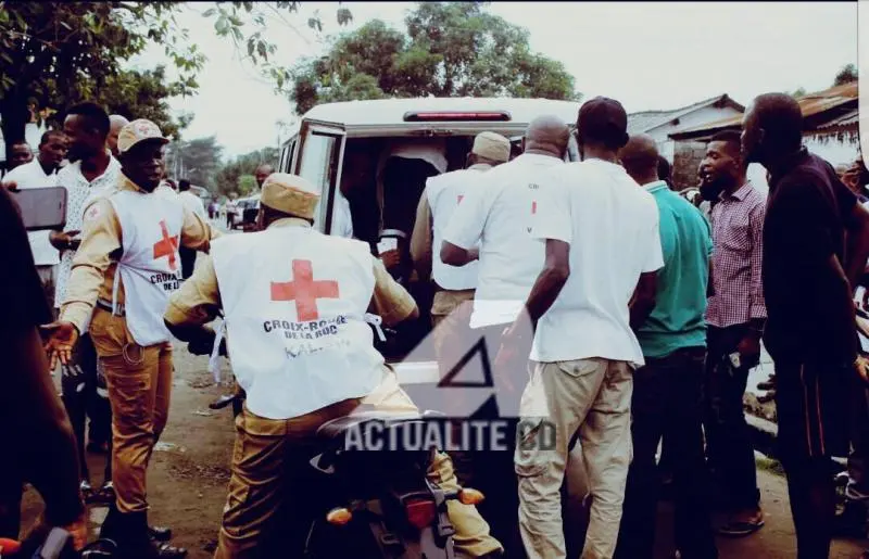 Douze volontaires de la Croix-Rouge blessés en RDC : l’épidémie d’Ebola menacée par les violences