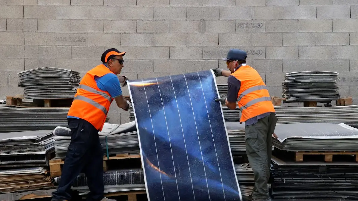 Recyclage des panneaux solaires : la France franchit un cap industriel majeur en 2025