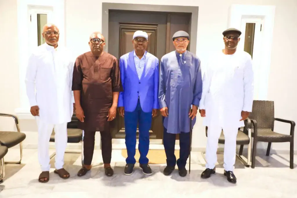 Le gouverneur Siminalayi Fubara et Nyesom Wike scellent une réconciliation politique dans l'État de Rivers