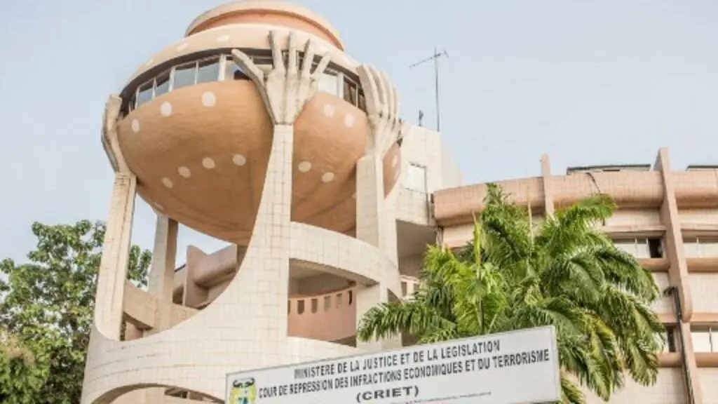 Steve Amoussou libéré après deux ans de prison : le cyberactivisme sous haute tension au Bénin