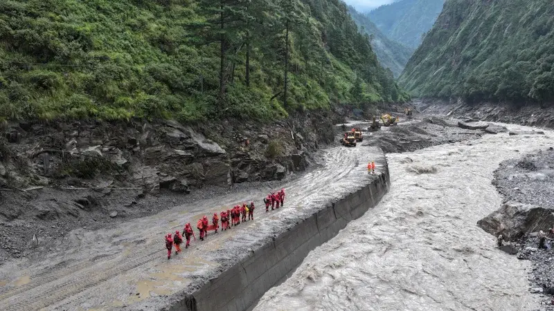 Népal : la crue meurtrière à la frontière himalayenne fait 616 morts, quatre Français disparus