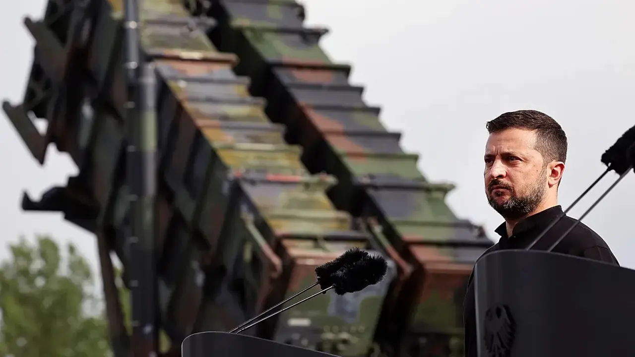 L'Ukraine envisage d'utiliser une partie du prêt européen de 90 milliards d'euros pour renforcer sa défense antimissile