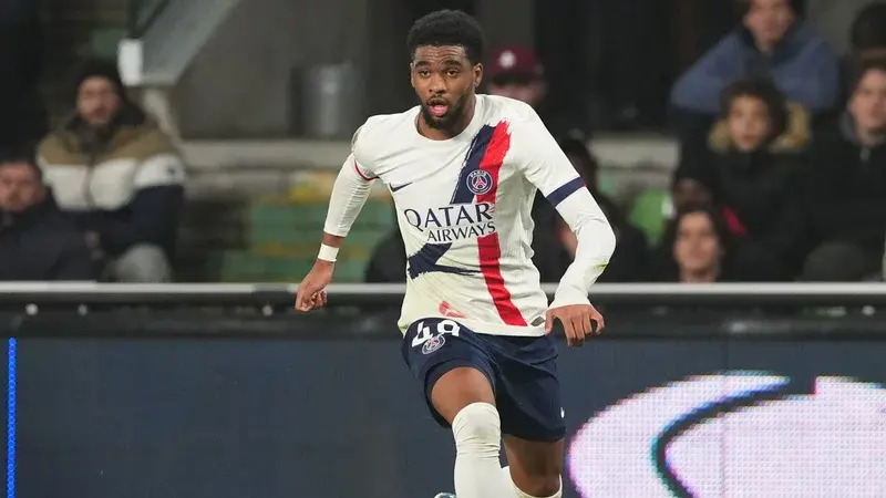Ibrahim Mbaye quitte le PSG pour Aston Villa : un transfert à 55 M€ qui redessine le mercato parisien