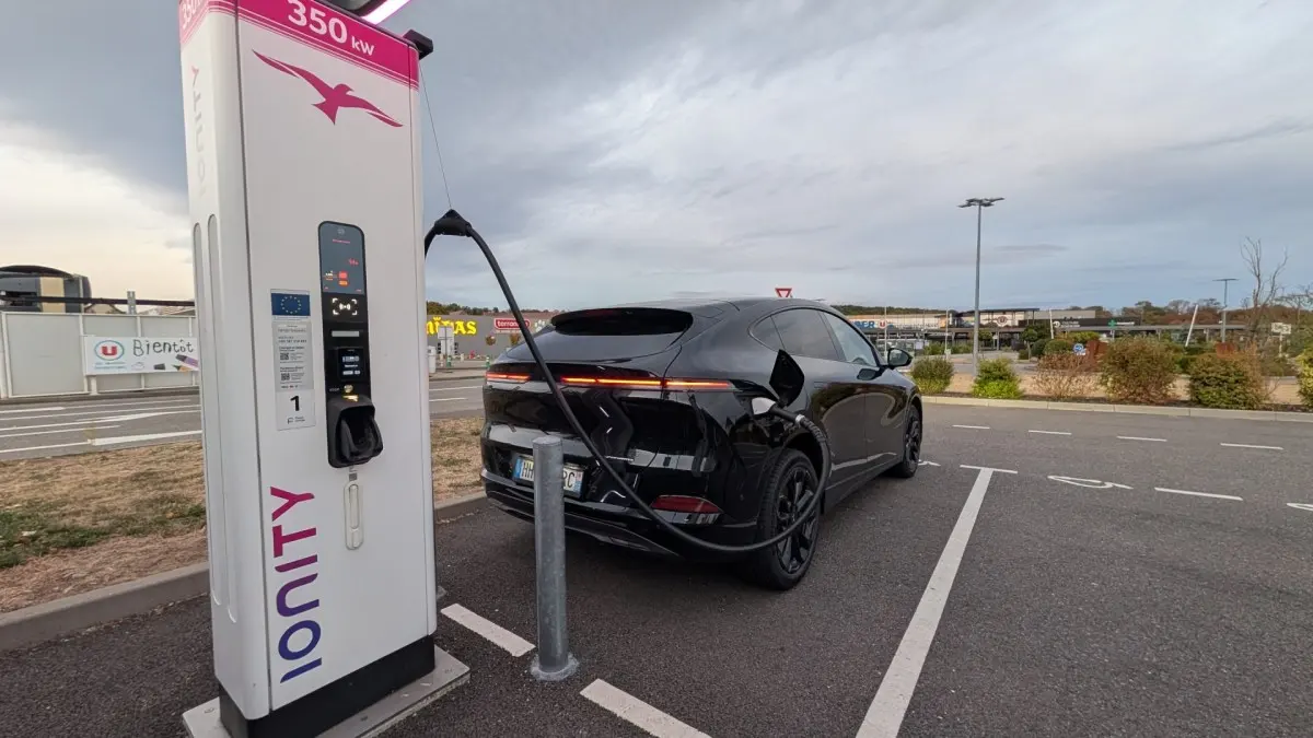 Recharge des voitures électriques : l'opacité des tarifs qui agace les usagers