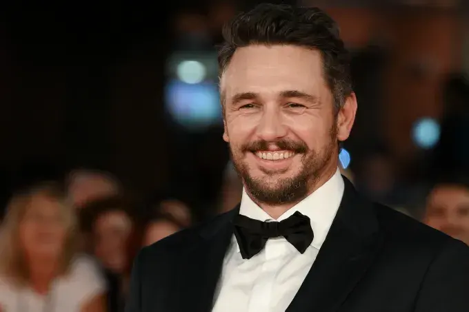 L'industrie du micro-drame : quand Hollywood investit le format vertical pour conquérir les écrans mobiles