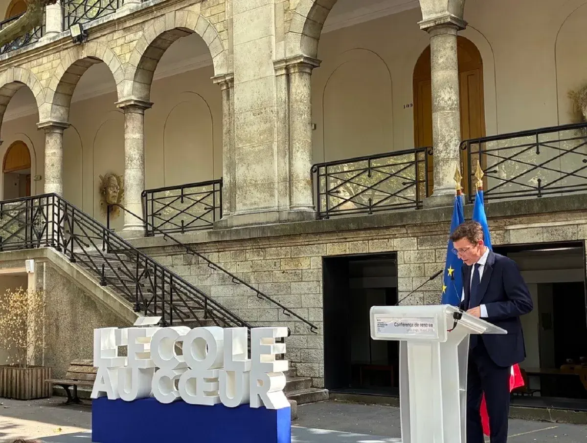 Le ministre français de l'Éducation fixe ses priorités pour la rentrée scolaire 2026