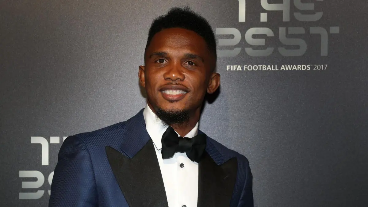 Samuel Eto’o apporte un soutien stratégique à Gianni Infantino face aux critiques sur la gouvernance de la FIFA