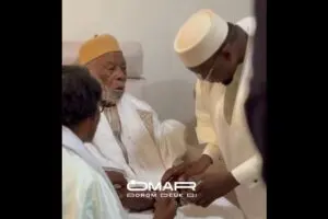 Ousmane Sonko acclamé à Ndiassane : le poids politique et religieux d’une visite symbolique