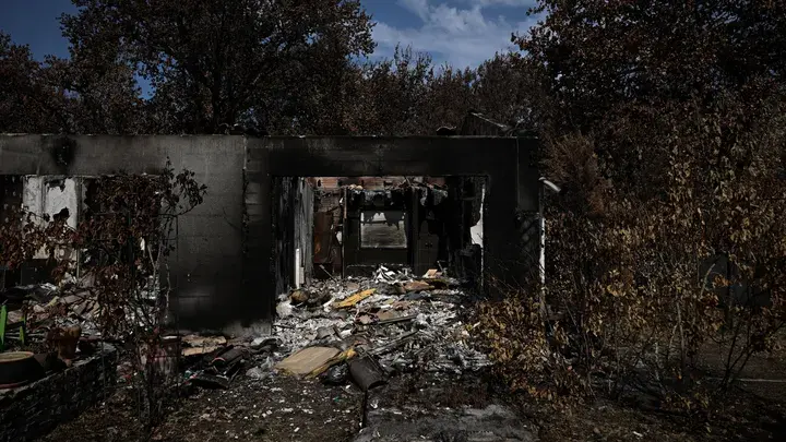 Les incendies estivaux en France engendrent un coût économique record dépassant le demi-milliard d'euros