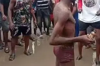 La justice populaire par la danse : une pratique controversée qui interroge l'État de droit au Nigeria