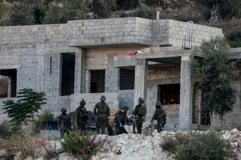 Israël frappe Jenin : trois morts palestiniens et une escalade des tensions en Cisjordanie