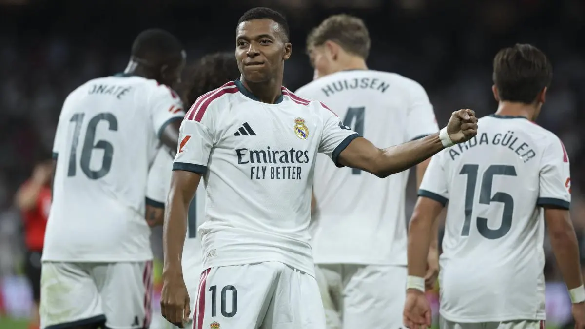 Mbappé étincelle au Bernabéu : le Real Madrid écrase la Real Sociedad et s’empare de la tête de la Liga
