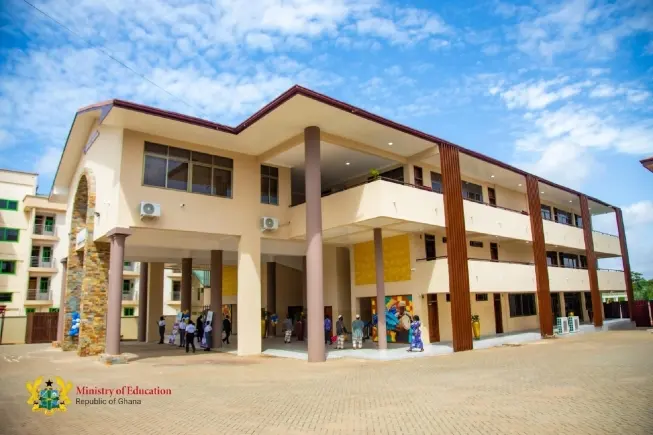 Le Ghana interdit 100 universités étrangères pour non-respect des normes d'enseignement supérieur