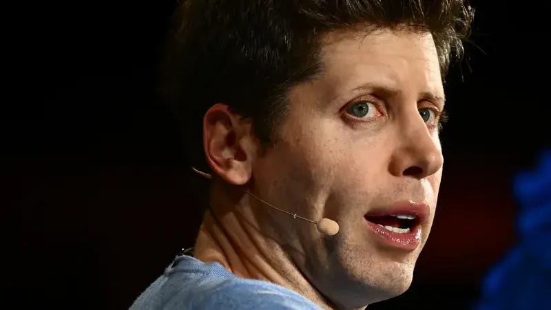 OpenAI mise sur une croissance publicitaire accélérée pour rassurer les marchés avant son introduction en Bourse