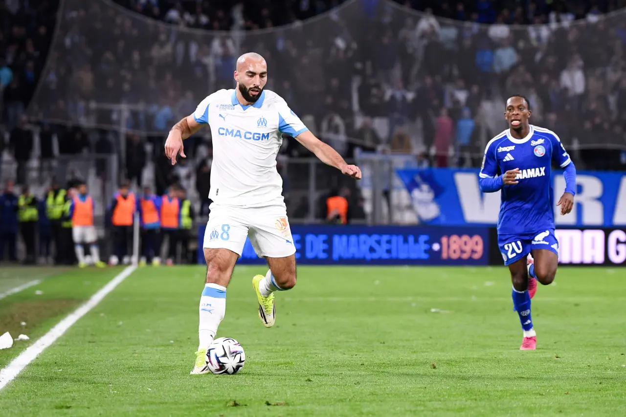 Ligue 1 2026-2027 : entre instabilité financière et mutations tactiques sur les bancs