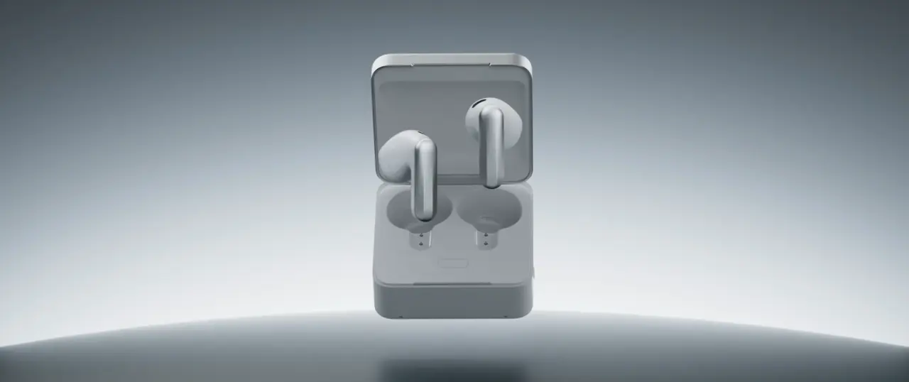 Plaud One : des écouteurs dotés d'une eSIM pour une transcription IA totalement autonome