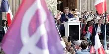 La France insoumise mise sur le merchandising pour financer et visibiliser sa campagne présidentielle