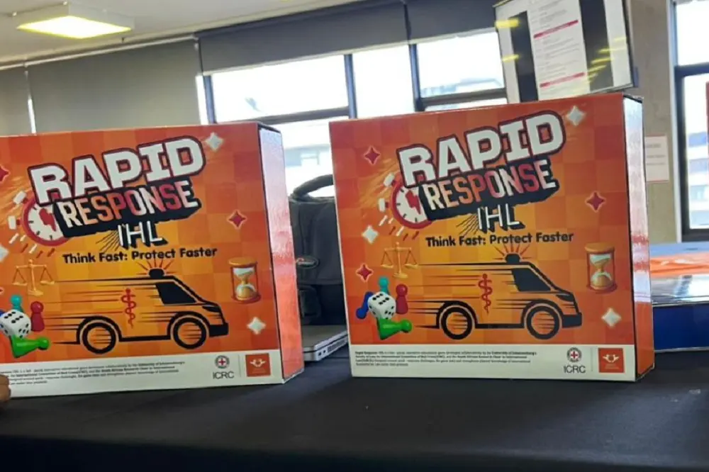Le CICR et l'Université de Johannesburg lancent un jeu de société pour sensibiliser la jeunesse aux règles du droit international humanitaire