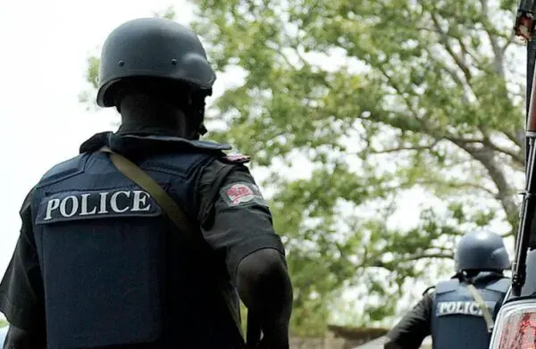 Deux hommes arrêtés pour vol et vandalisme dans une carrière du sud du Nigeria : une série de crimes qui interroge la sécurité en Cross River