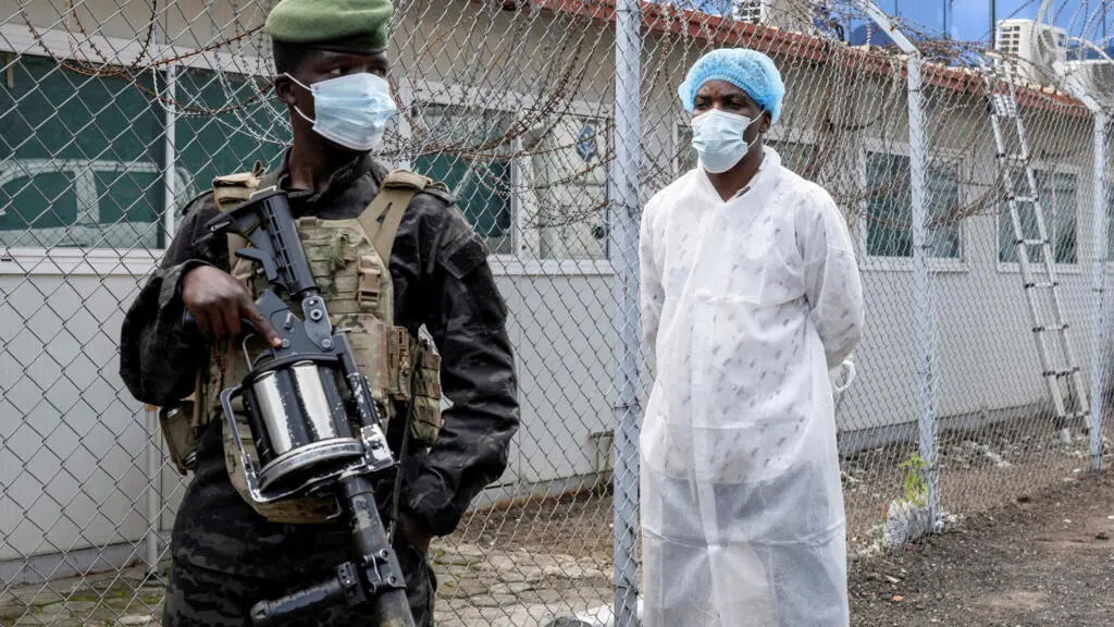 Ebola en RDC : cent jours d'une crise sanitaire sans précédent qui défie la riposte