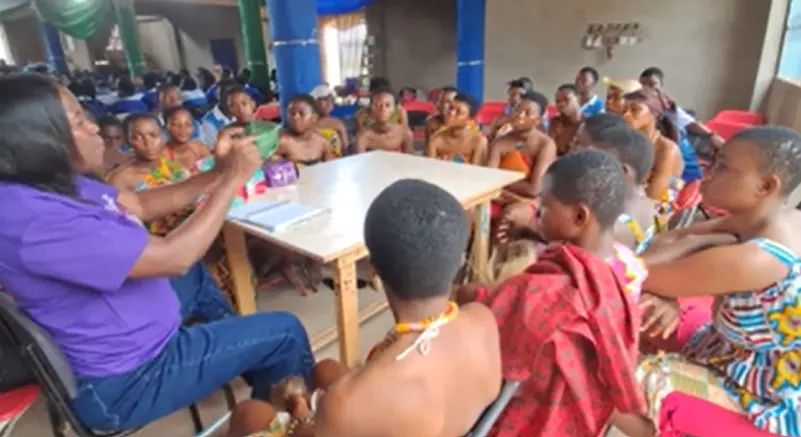 Le réseau GIMAT mobilise les communautés pour renforcer l'éducation sanitaire des jeunes filles au Ghana