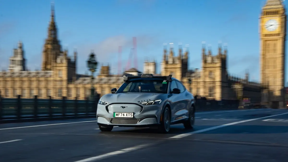 À Londres, la grogne des chauffeurs de taxi face à l'arrivée imminente des robotaxis