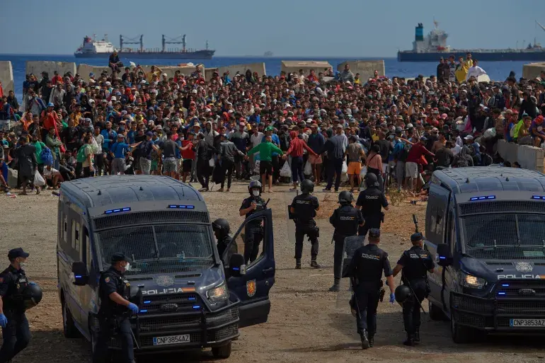 Madrid sollicite l'appui de Frontex pour gérer la crise migratoire à Ceuta