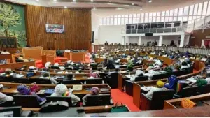 Le collectif Noo Lank exige la conformité du Premier ministre sénégalais avec le calendrier constitutionnel de la DPG