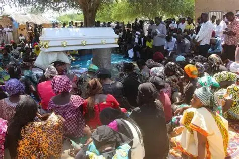 La prolifération des uniformes lors des obsèques interroge les mutations sociales au Tchad