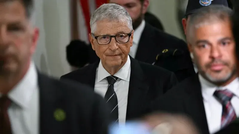 Bill Gates appelle à une coopération sino-américaine pour réguler les risques critiques de l'intelligence artificielle