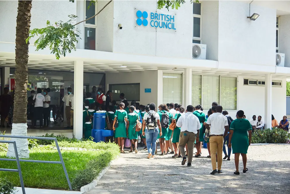L'Afrique veut recruter 3 millions de soignants d'ici 2035 : un défi pour l'accès aux soins et la justice sociale
