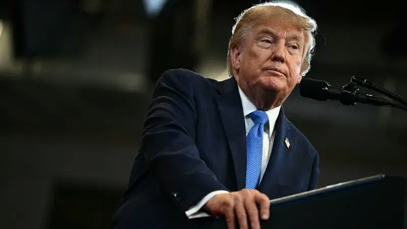 Donald Trump accuse la charia de s’imposer en Europe : une polémique qui révèle les tensions sur l’islam en Occident