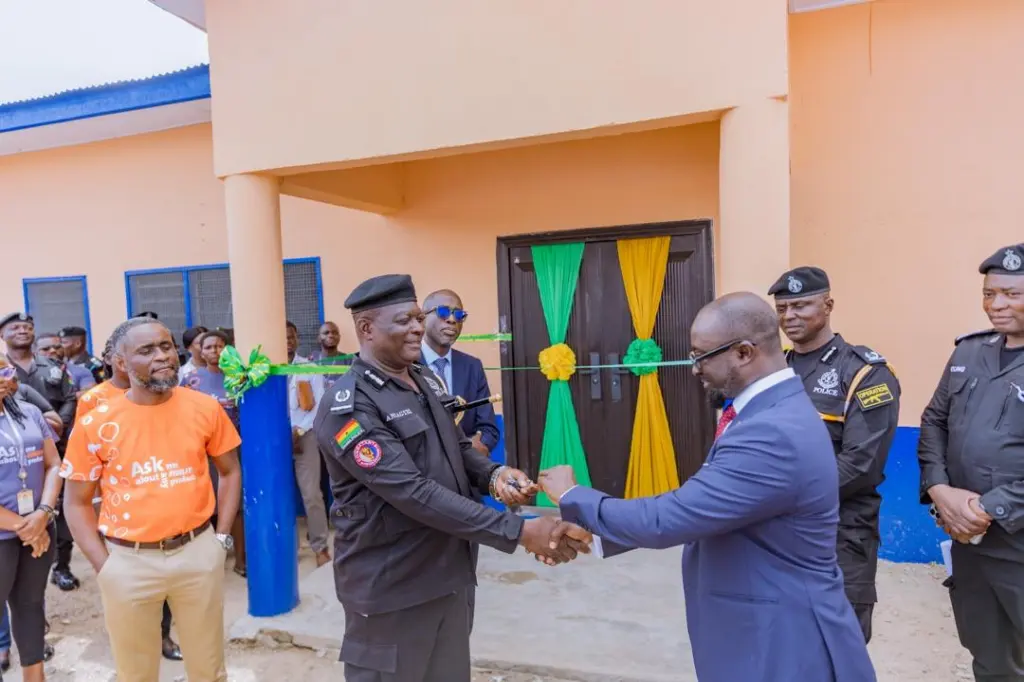 Fidelity Bank Ghana rénove l’auditorium du centre de formation policière de Pwalugu, renforçant la sécurité nationale