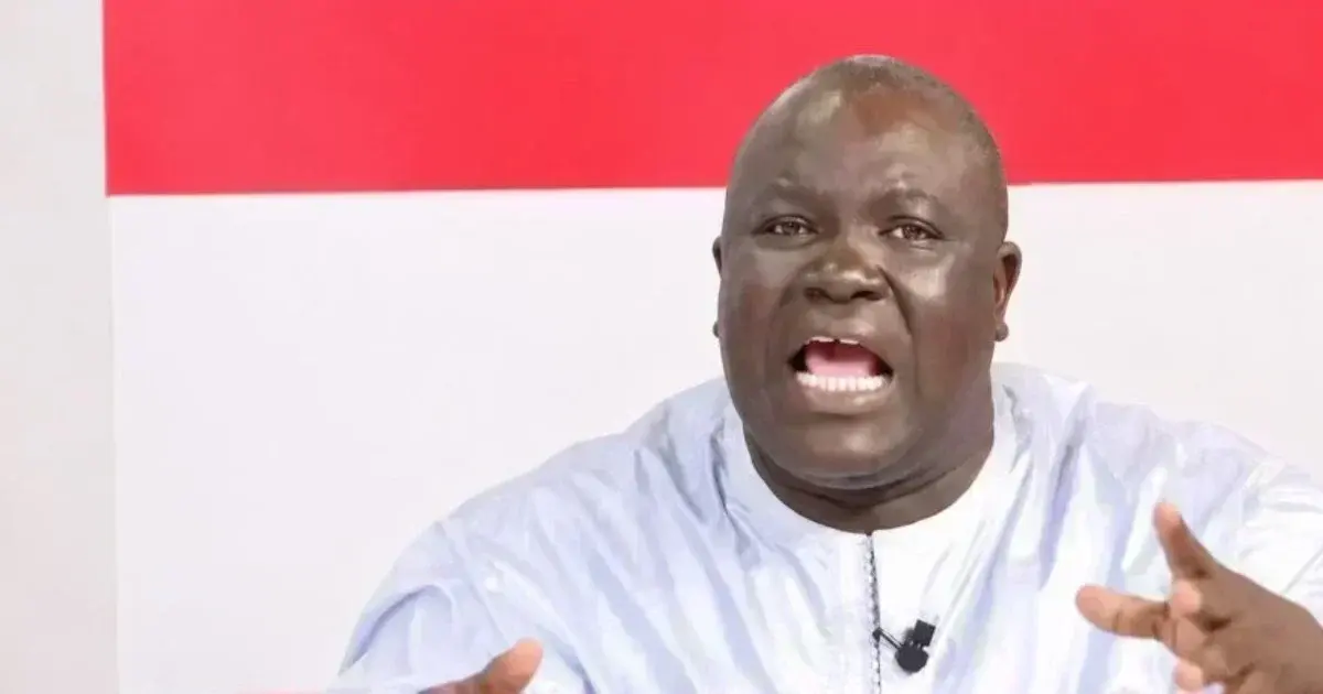 La visite de Sokhna Aïda Diallo à Touba suscite des débats sur la hiérarchie et la médiation au sein de la confrérie mouride
