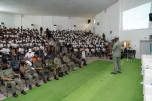 400 étudiants de l’UGB formés aux enjeux fiscaux et sécuritaires de la Douane sénégalaise