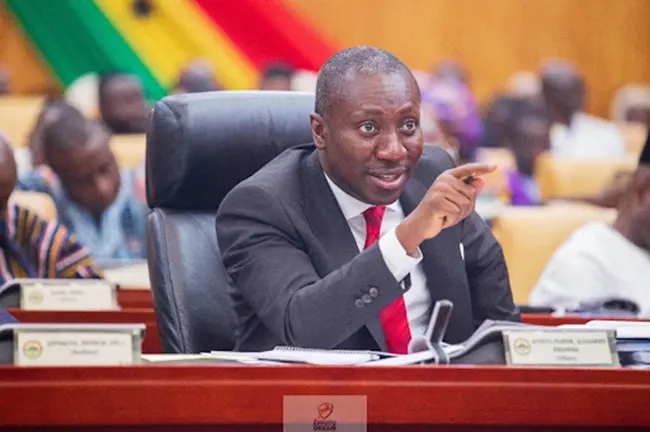 Ghana : Tempête politique après des accusations de complot au sommet de la justice