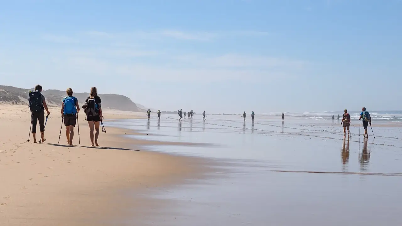 La randonnée, nouvelle arme des voyageurs contre le surtourisme en Europe