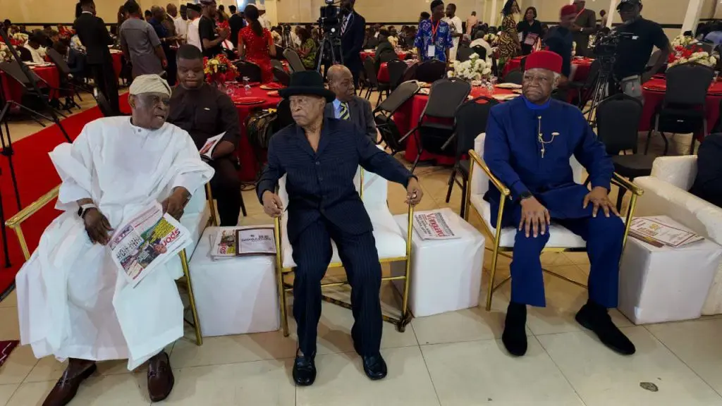 Quatre décennies de journalisme au Nigeria : le parcours du quotidien Vanguard célébré à Lagos