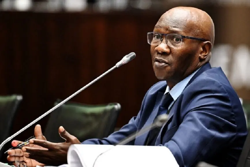 Le NPA annonce le retrait des accusations de fraude et de corruption contre le chef du renseignement criminel sud-africain Dumisani Khumalo