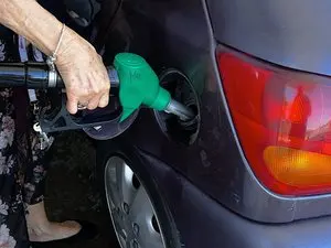 En France, les prix des carburants grimpent avant la rentrée : où faire des économies à la pompe ?