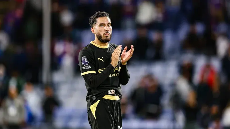 Rayan Cherki brille en Premier League : son doublé et sa confiance en Maresca redessinent son avenir à City