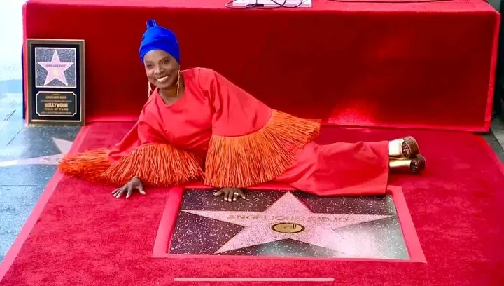 Angélique Kidjo entre dans l'histoire à Hollywood : une étoile pour l'Afrique